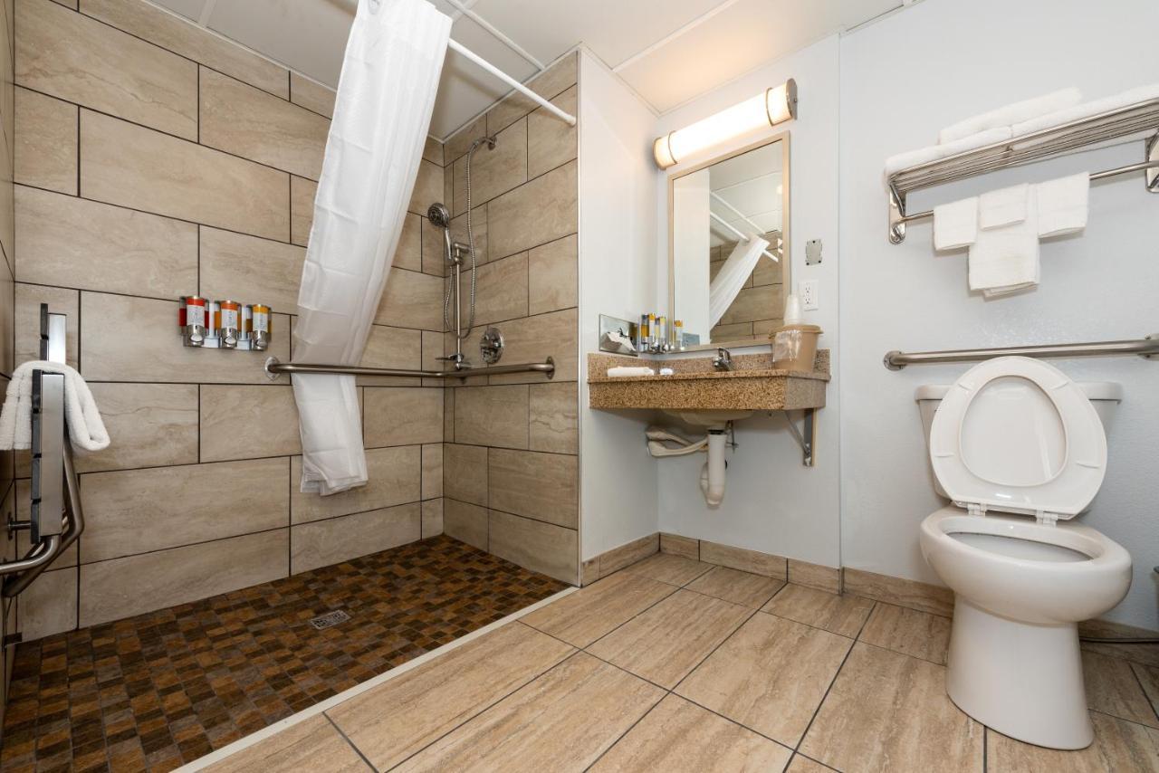 Hotel Pommier Indianola Экстерьер фото