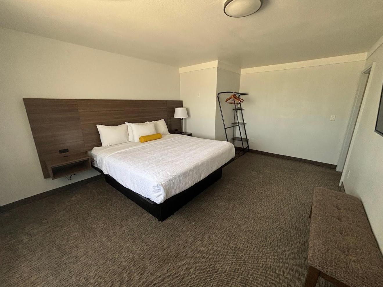 Hotel Pommier Indianola Экстерьер фото