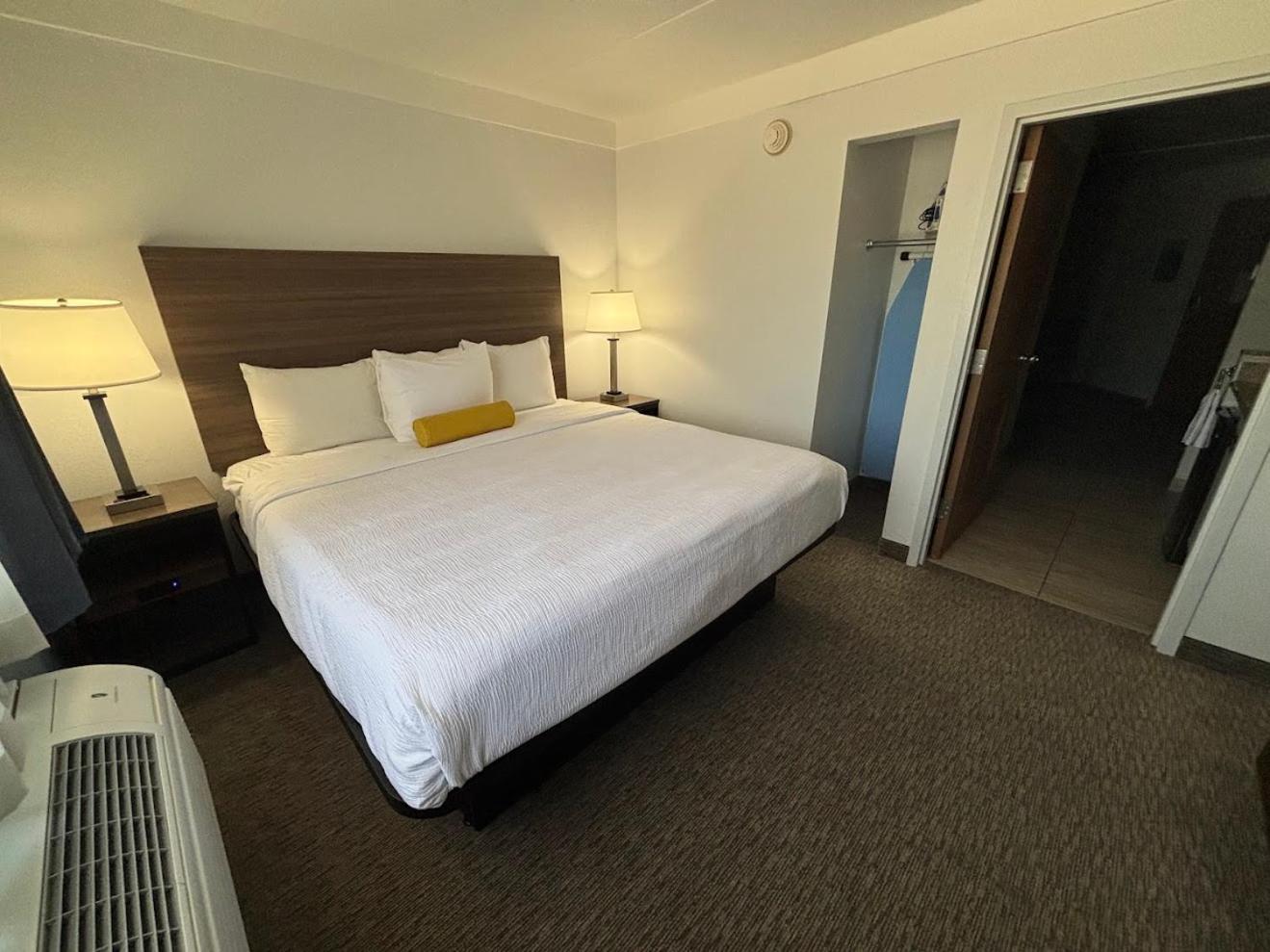 Hotel Pommier Indianola Экстерьер фото