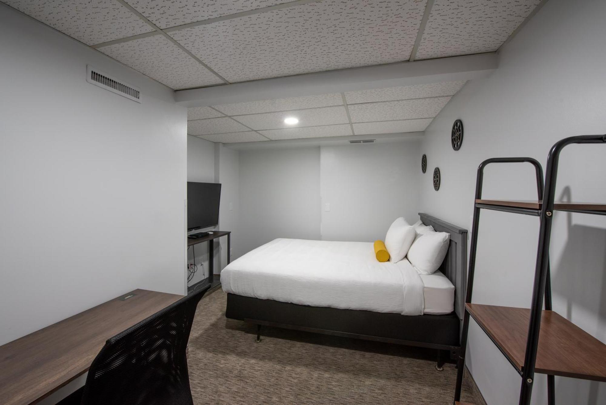 Hotel Pommier Indianola Экстерьер фото